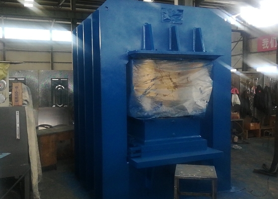 কেন্দ্রীভূত 15kw 2500T স্টিল ডোর এমবসিং মেশিন হাইড্রোলিক প্রেস