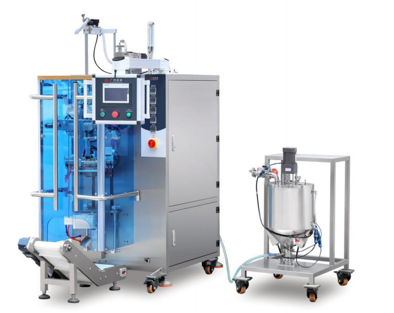 সার্ভো হিট সিলিং ফিলিং প্যাকিং মেশিন 5.5kw Sus304 সার্ভো মোটর সহ তরল প্যাকেজিং